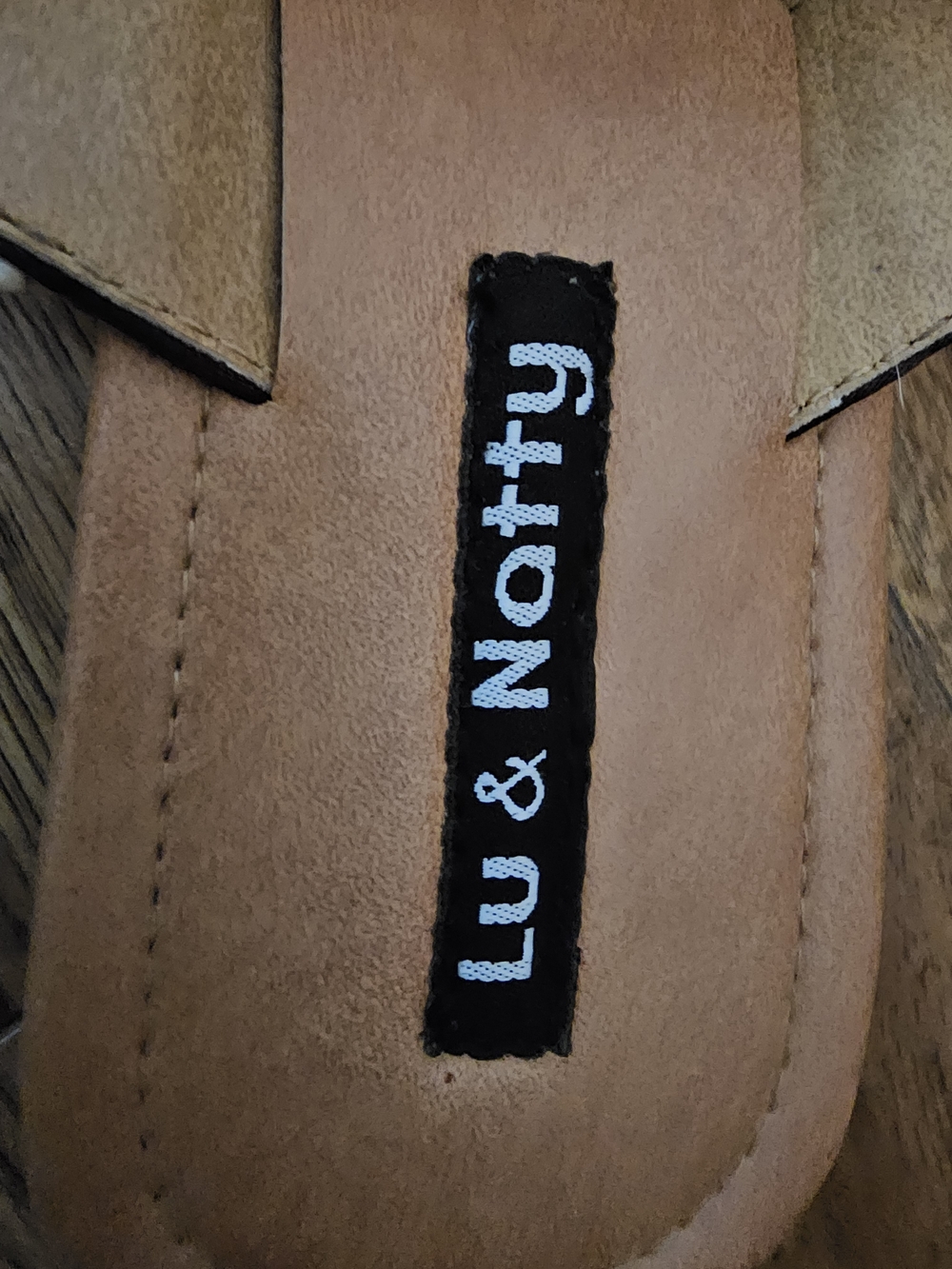 Lu & Natty Beaded Shell Sandals - Picture 4 of 8